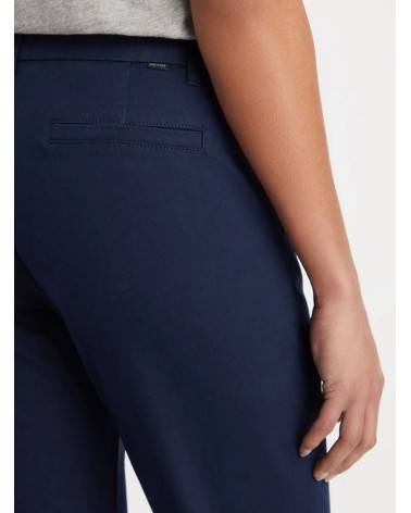 PANTALÓN CHINO SLIM NEW WEEKEND DOCKERS MUJER