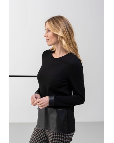 CAMISETA PUNTO ROMA CON DETALLE DE POLIPIEL HONGO COLLECTION