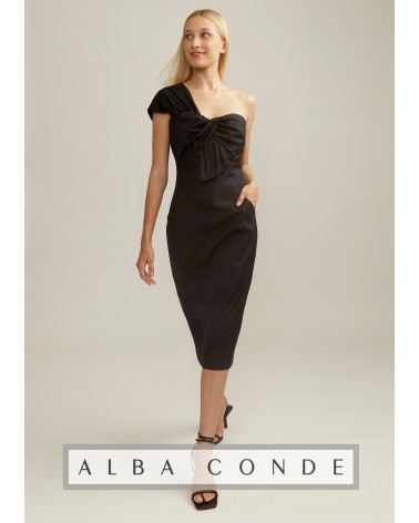 VESTIDO RECTO CON ESCOTE ASIMÉTRICO Y BOLSILLOS ALBA CONDE