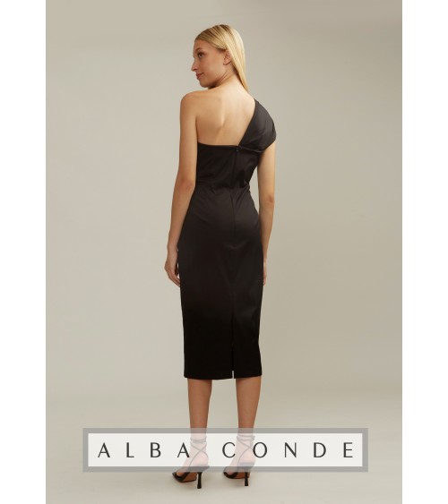 VESTIDO RECTO CON ESCOTE ASIMÉTRICO Y BOLSILLOS ALBA CONDE