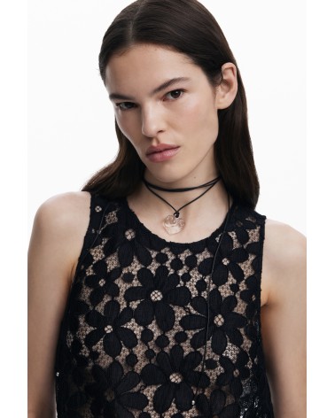 BLUSA TÁNATOS TROQUELADA DESIGUAL