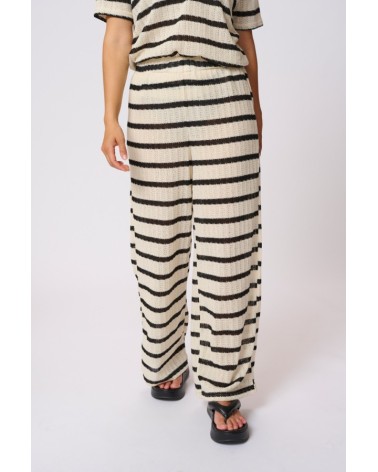 PANTALÓN KAEDITH CALADO KAFFE