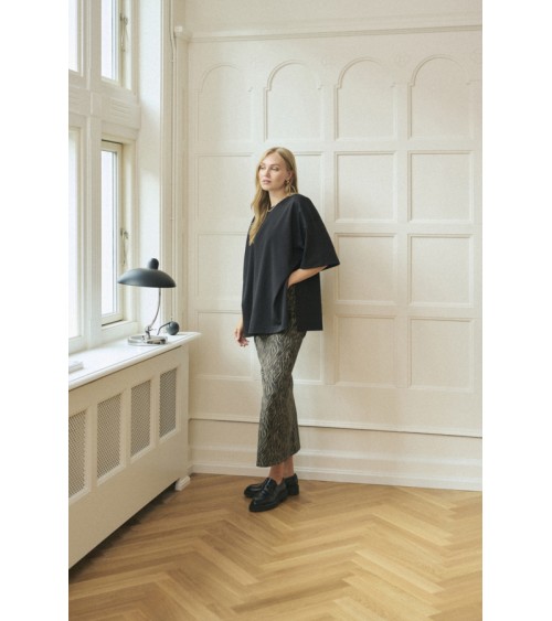 CAMISETA KAJENNY OVERSIZE CON ABERTURAS KAFFE