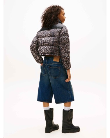CAZADORA CROPPED ACOLCHADA ANIMAL PRINT TOMMY JEANS