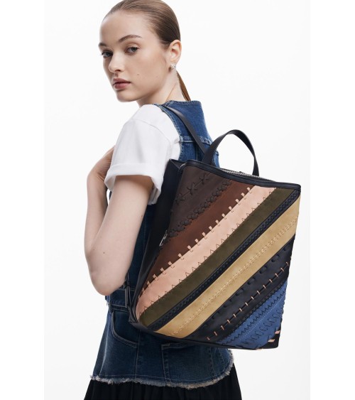 MOCHILA QUEBEC CON COMBINACIÓN DE TEJIDOS DE DESIGUAL