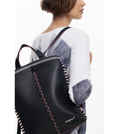 MOCHILA MANHATTAN CON PESPUNTES DE DESIGUAL