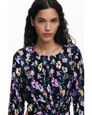 VESTIDO FLOR DESIGUAL