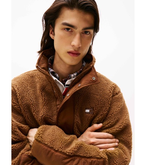 CHAQUETA DE BORREGUILLO Y ACOLCHADA TOMMY JEANS