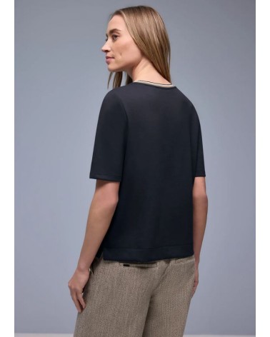 CAMISETA CON CUELLO A CONTRASTE STREET ONE