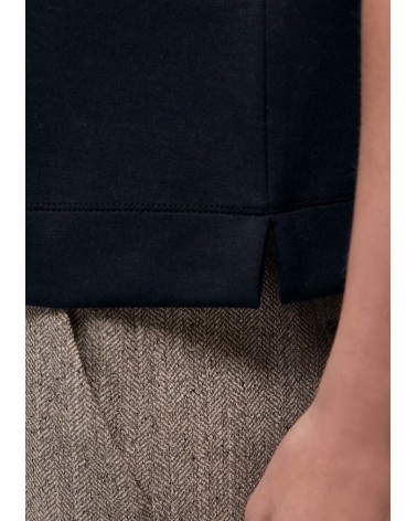 CAMISETA CON CUELLO A CONTRASTE STREET ONE