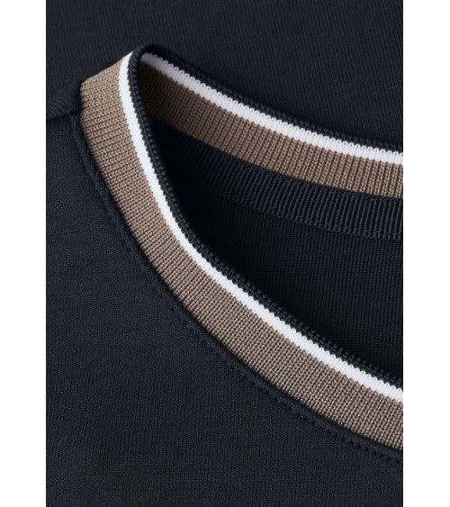 CAMISETA CON CUELLO A CONTRASTE STREET ONE