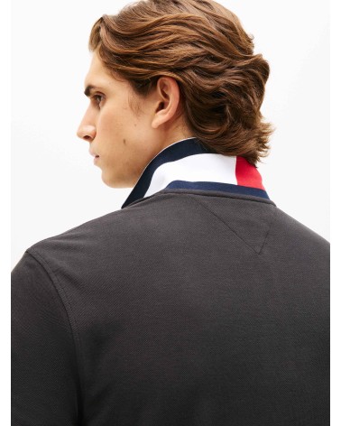 POLO CON RIBETE EN CUELLO Y MANGAS A CONTRASTE TOMMY HILFIGER