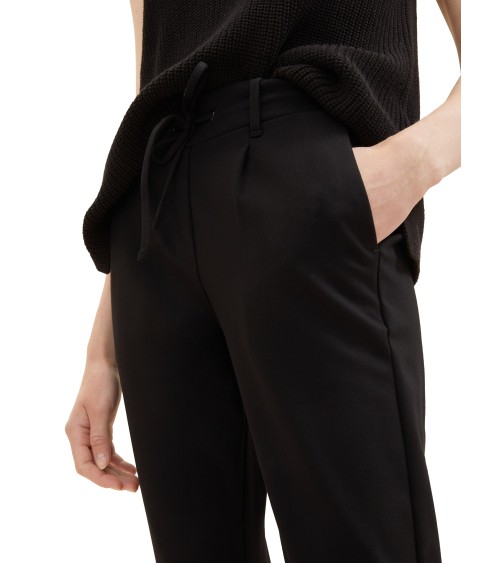 PANTALÓN JOGGER CON PINZA TOM TAILOR