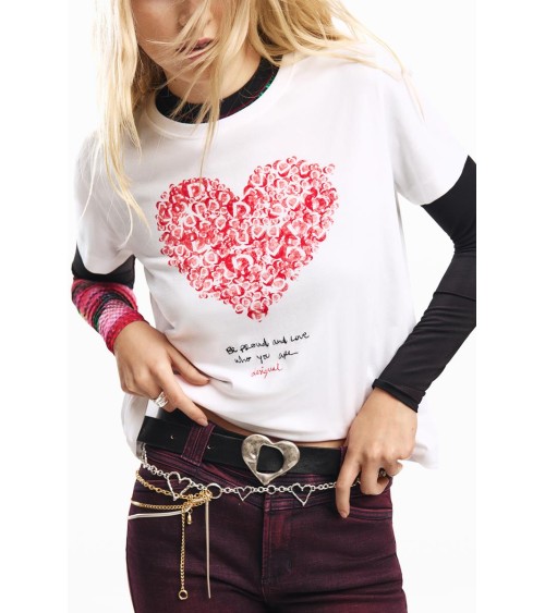 CAMISETA CORAZÓN DESIGUAL