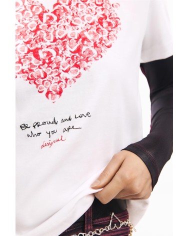 CAMISETA CORAZÓN DESIGUAL
