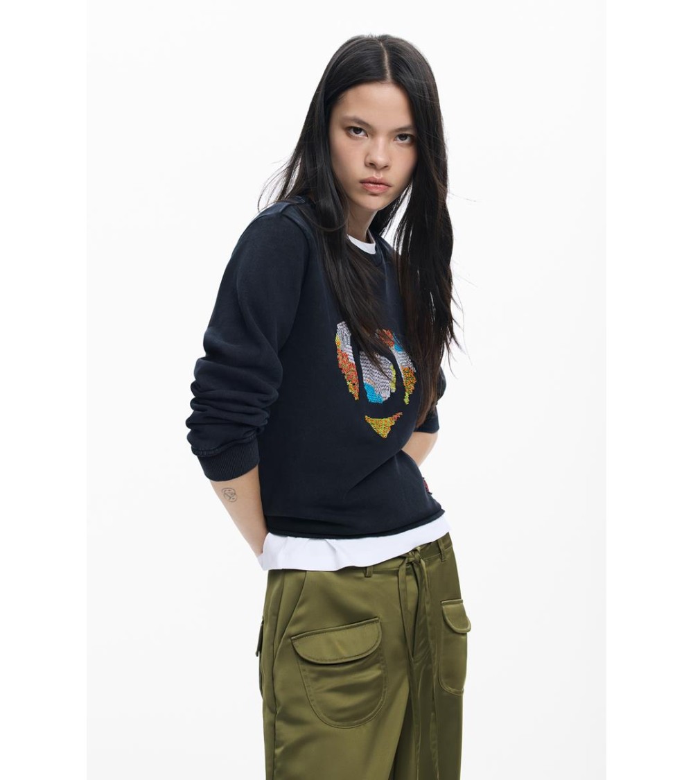 SUDADERA CHARLOTTE CON ABALORIOS DESIGUAL