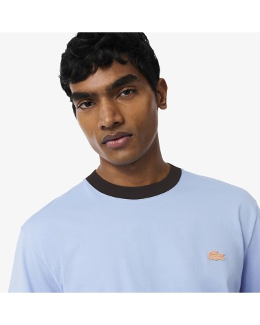 CAMISETA CUELLO Y LOGO A CONTRASTE LACOSTE