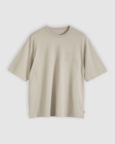 CAMISETA OVERSIZE BORDADO PECHO LEVI´S