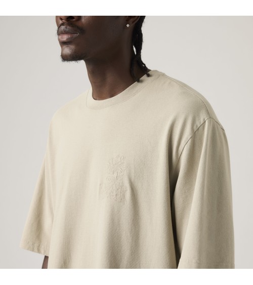 CAMISETA OVERSIZE BORDADO PECHO LEVI´S
