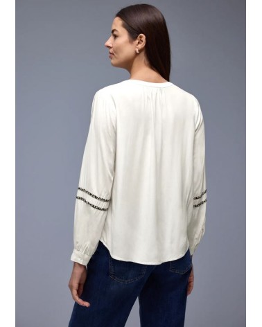 BLUSA FLUIDA CON DETALLES ANIMAL PRINT DE STREET ONE