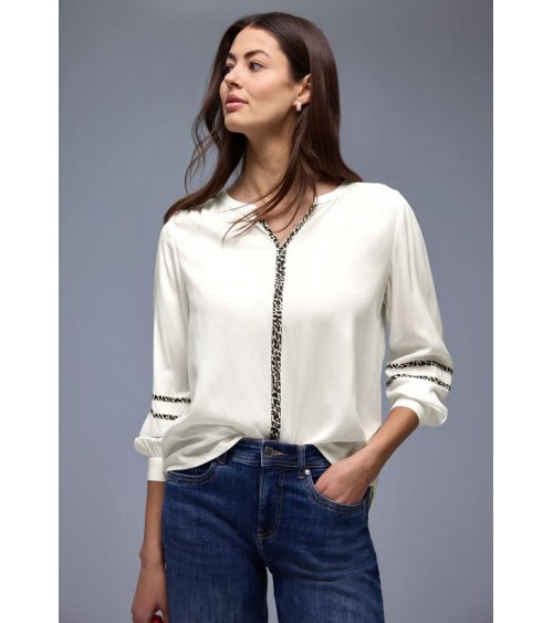 BLUSA FLUIDA CON DETALLES ANIMAL PRINT DE STREET ONE