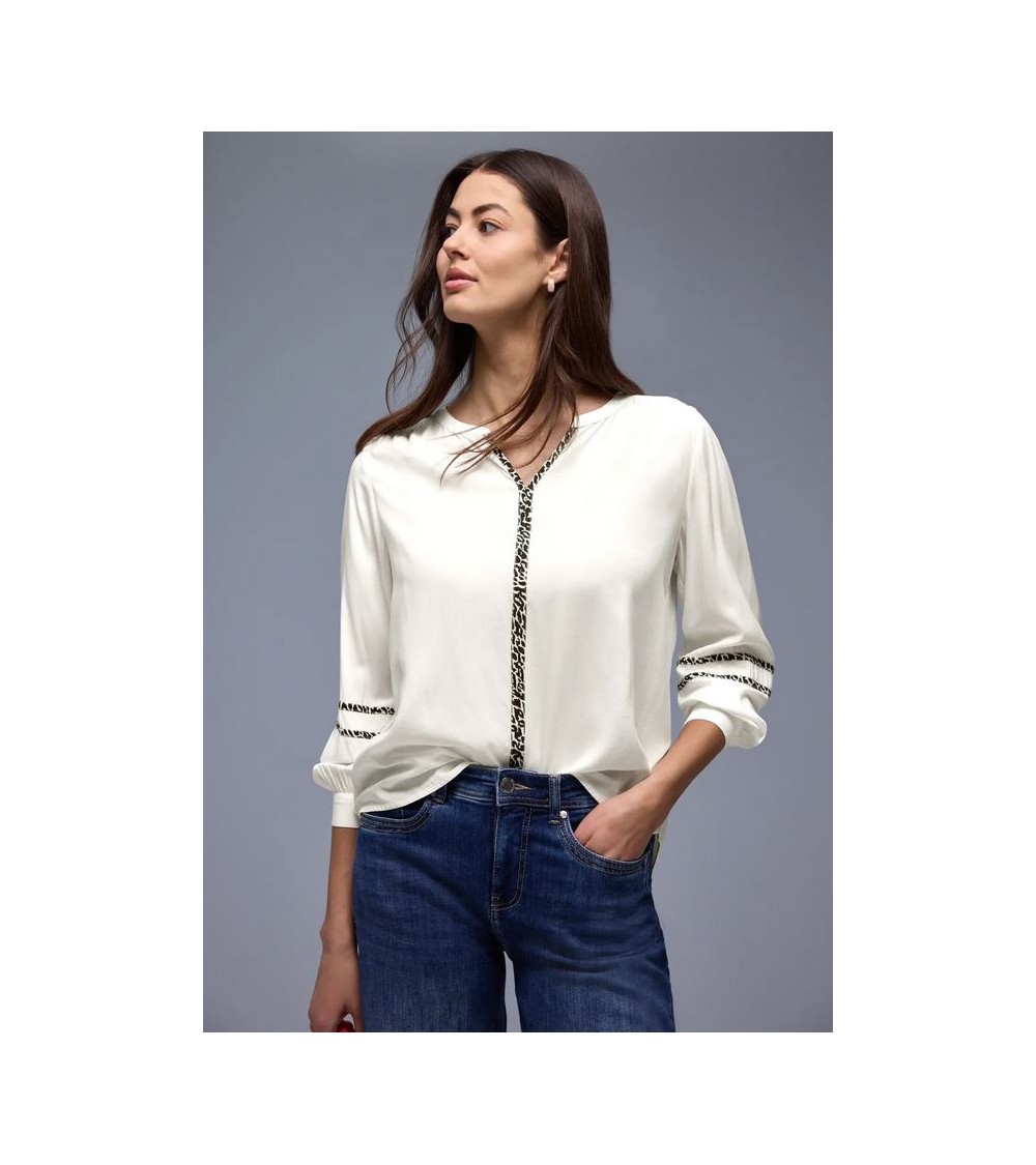 BLUSA FLUIDA CON DETALLES ANIMAL PRINT DE STREET ONE