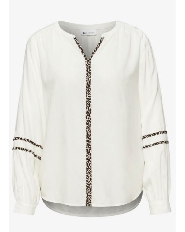 BLUSA FLUIDA CON DETALLES ANIMAL PRINT DE STREET ONE
