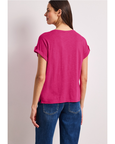 CAMISETA BÁSICA CON BOTÓN EN MANGA STREET ONE