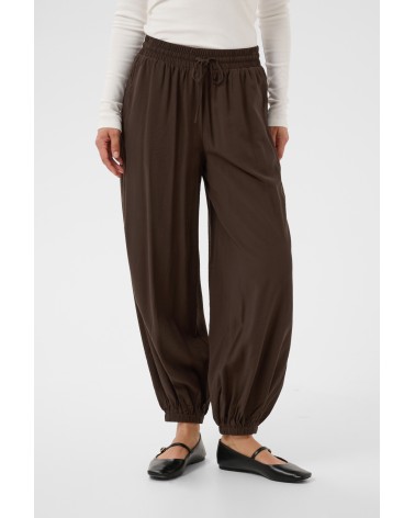 PANTALÓN BOMBACHO CON GOMA KAFFE