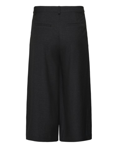 PANTALONES BERMUDA CON PINZAS DE KAFFE