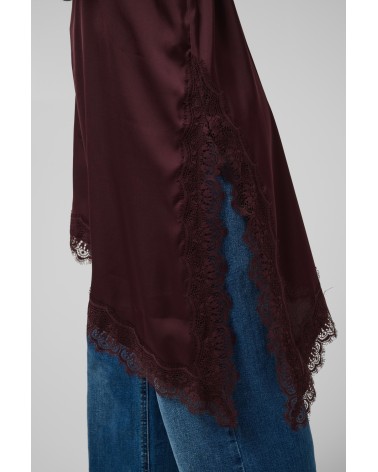 TOP LENCERO BAJO ASIMÉTRICO CON PUNTILLA DE KAFFE