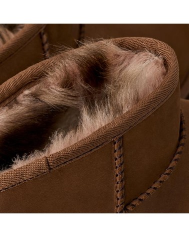 BOTAS CLASSIC ULTRA MINI NOBUK DE UGG