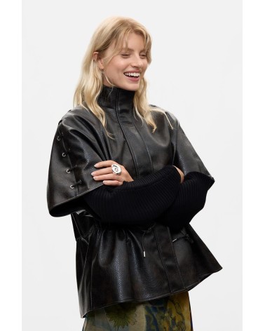 PONCHO EFECTO PIEL RICHMOND PASADAS DE DESIGUAL