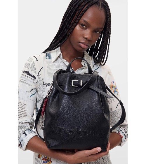 MOCHILA HALF LOGO LUENA NEGRA DE DESIGUAL