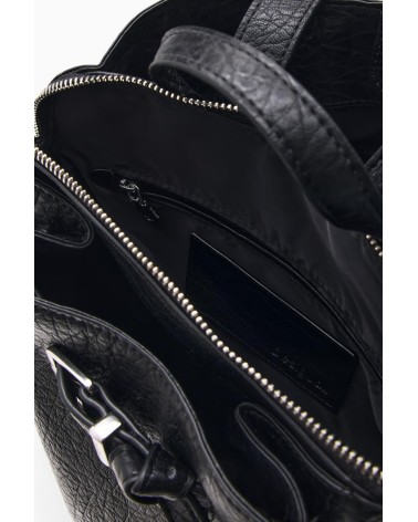 MOCHILA HALF LOGO LUENA NEGRA DE DESIGUAL