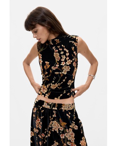 TOP ROMA DESIGUAL