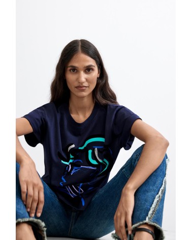 CAMISETA FACE DESIGUAL