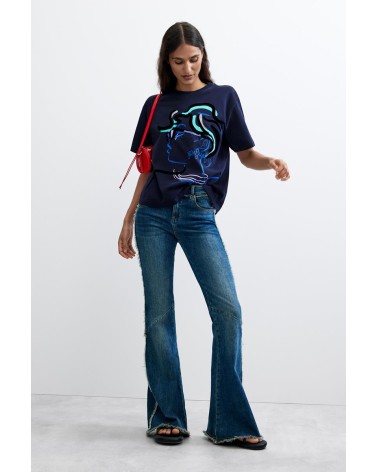 CAMISETA FACE DESIGUAL