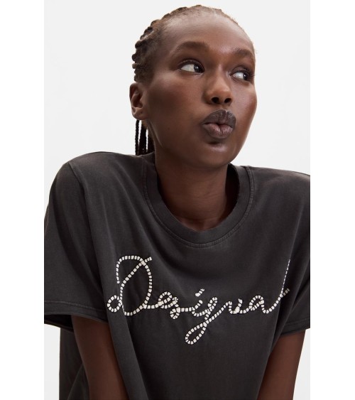 CAMISETA LOGO NEENA DESIGUAL