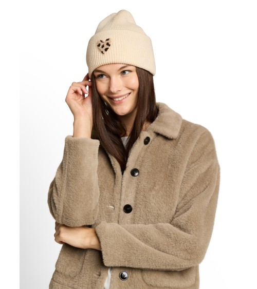 GORRO ACANALADO CON CORAZÓN ANIMAL PRINT TOM TAILOR