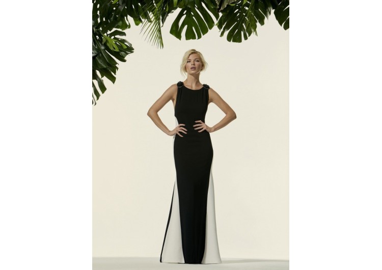 Carla Ruiz - Vestido largo bicolor corte sirena con escote cruzado en la espalda y apliques en los hombros tipo joya 