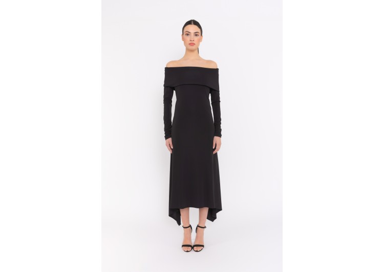 Carla Ruiz - Vestido escote barco y bajo con picos - Disponible en colores negro y verde