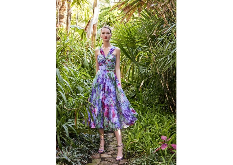 Vestido midi estampado de gasa escote cruzado de Carla Ruiz 
